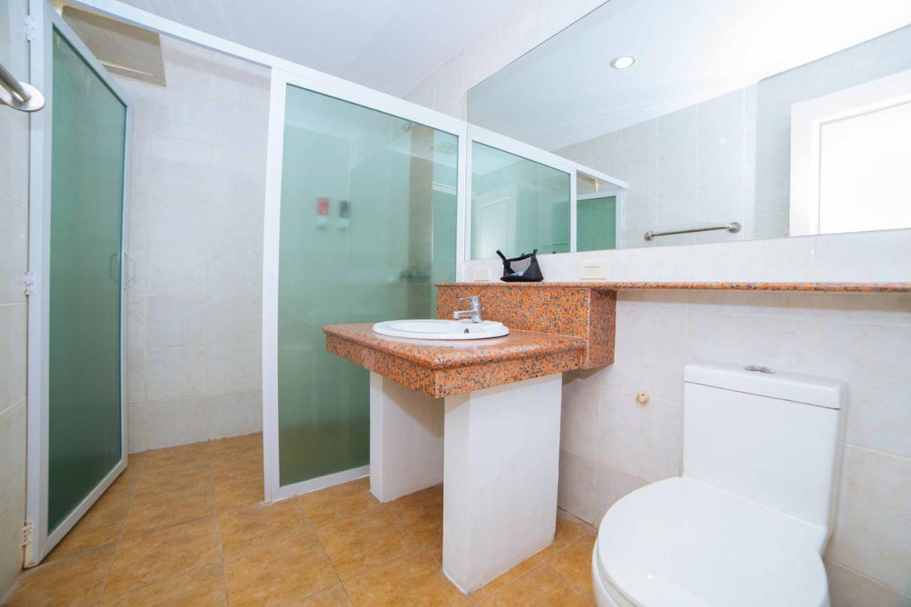 Reddoorz Premium @ Korea Town Angeles City Kültér fotó