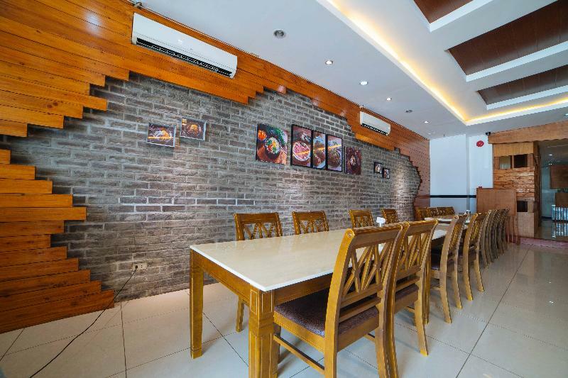 Reddoorz Premium @ Korea Town Angeles City Kültér fotó